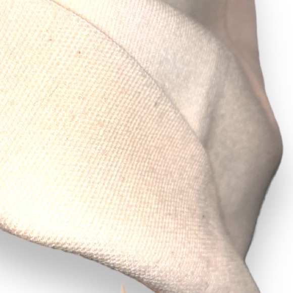 Ellie Tahari extra fine merino wool cut out Creme sweater top size Xs - Picture 6 of 8